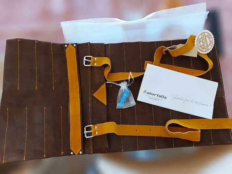 Funda para gubias personalizada, fabricada en piel. Funda para gubias personalizada, fabricada en piel.